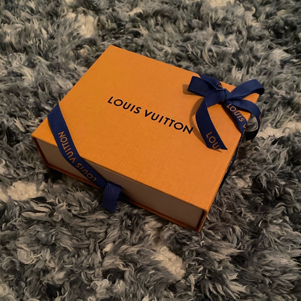 Authentic Louis Vuitton Box - Picture 4 of 4